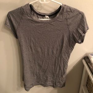 LULULEMON fitted tee